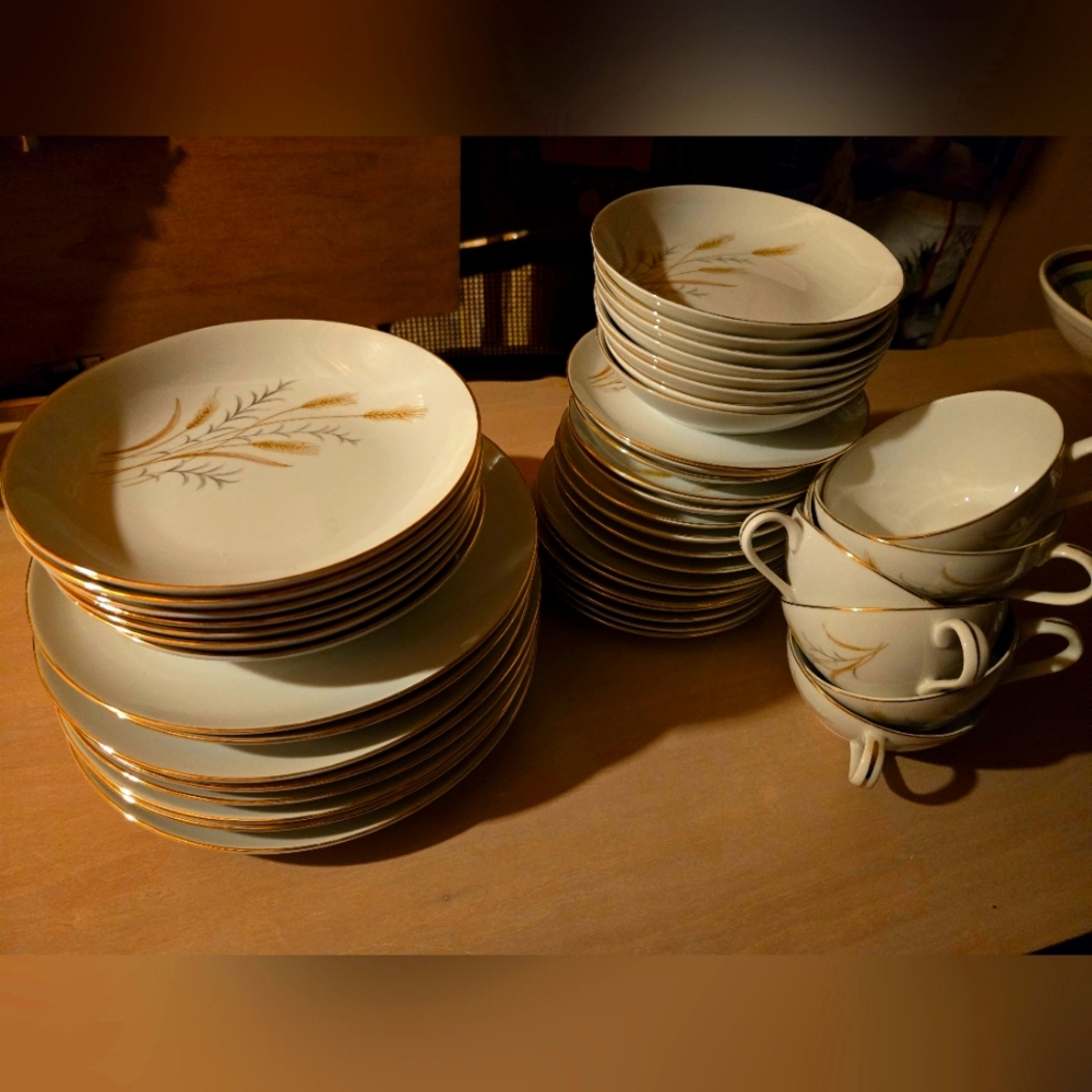 Fine china made in japan Porcelaine set